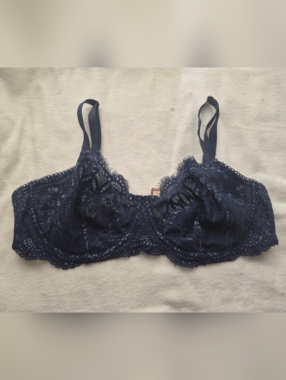 Victoria's Secret Dream Angels Lace Underwire Unlined Navy Bra 38DD